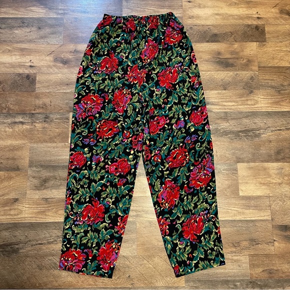 Vintage | Victoria’s Secret Gold Label Satin Pajama Sleep Set - Picture 6 of 11